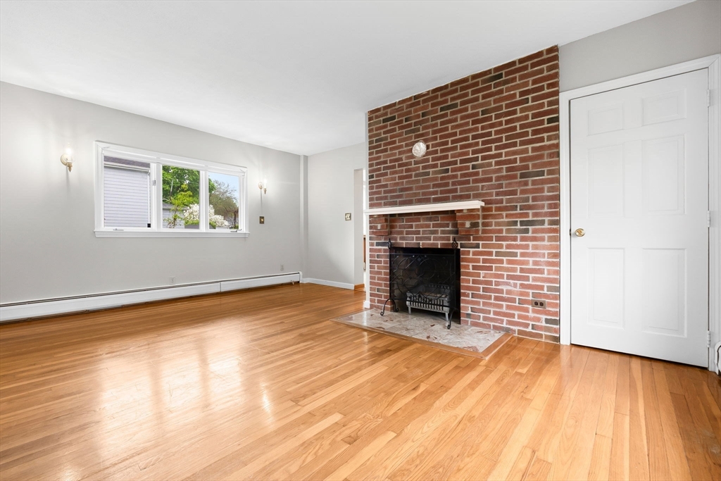 199 Lynn St