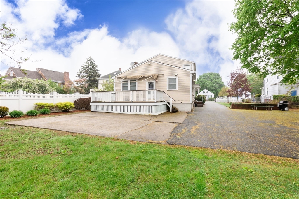 199 Lynn St