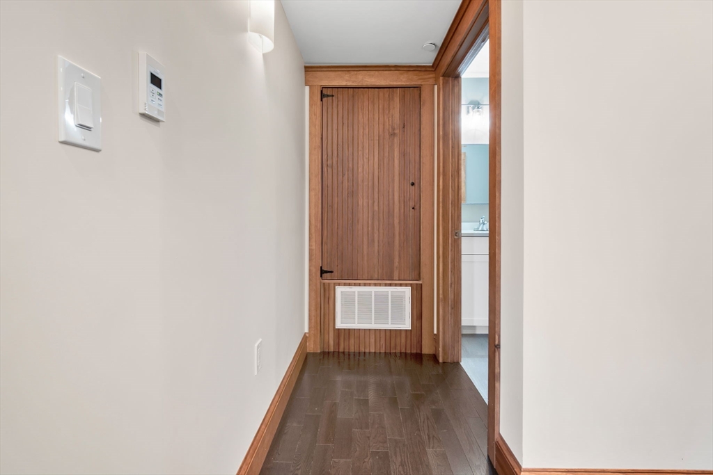44 Maple St # 8