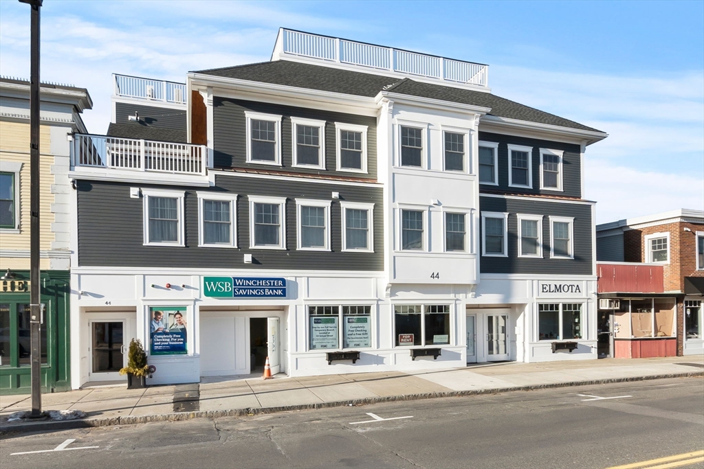 44 Maple St # 8