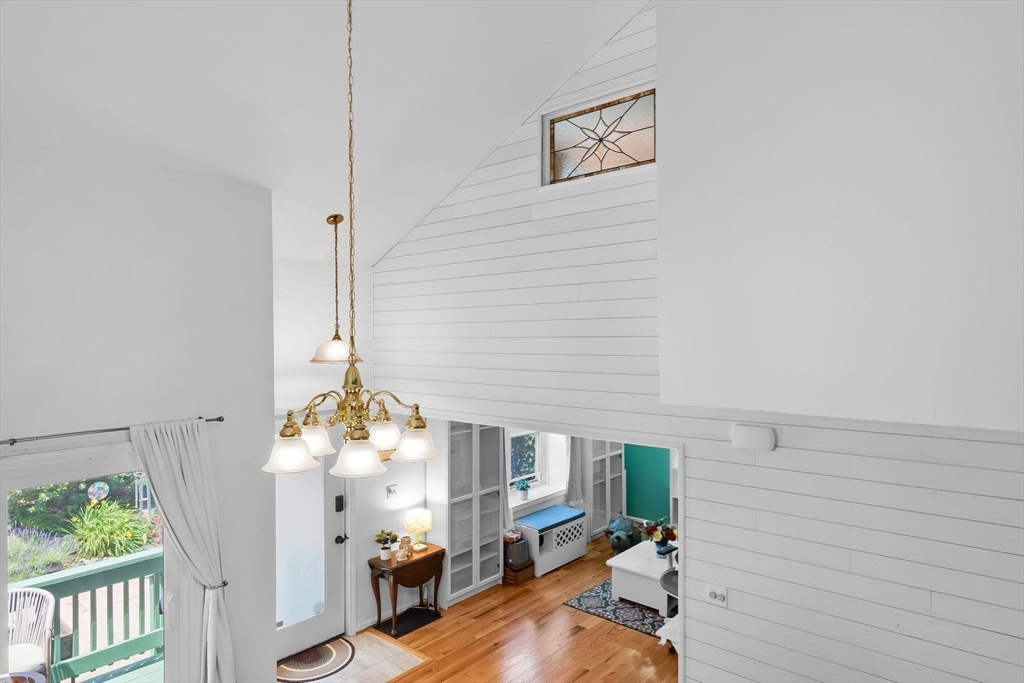 29 1st St # C