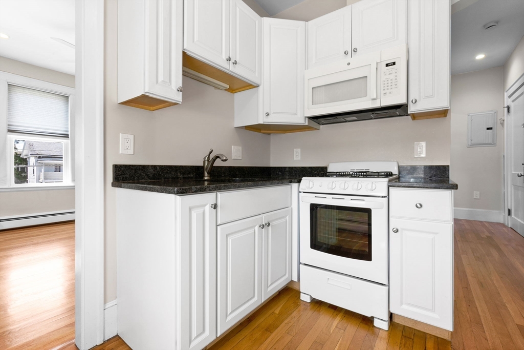 28 Poplar St # 7