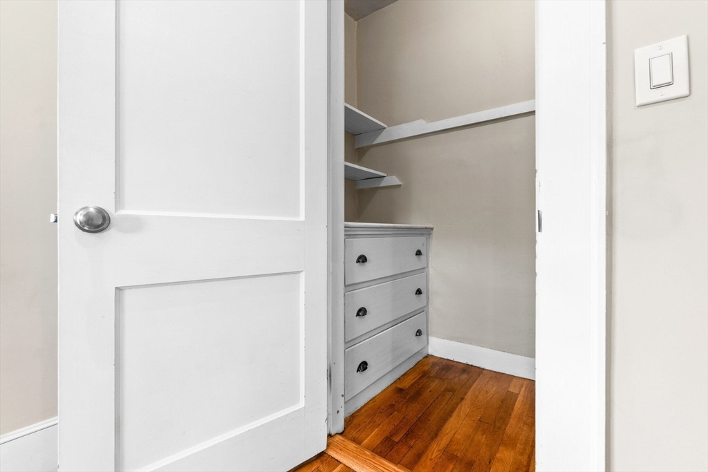 28 Poplar St # 7
