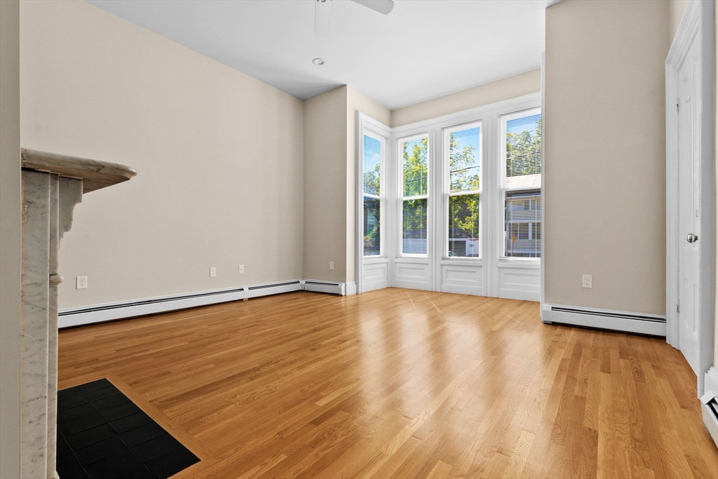 28 Poplar St # 3