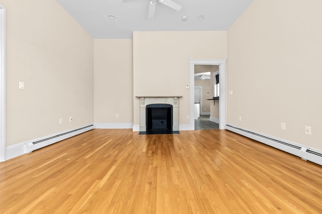28 Poplar St # 3