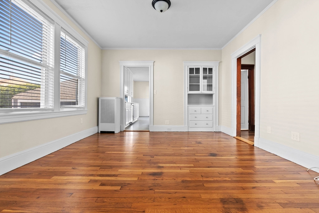 13 Raymond Rd # 1
