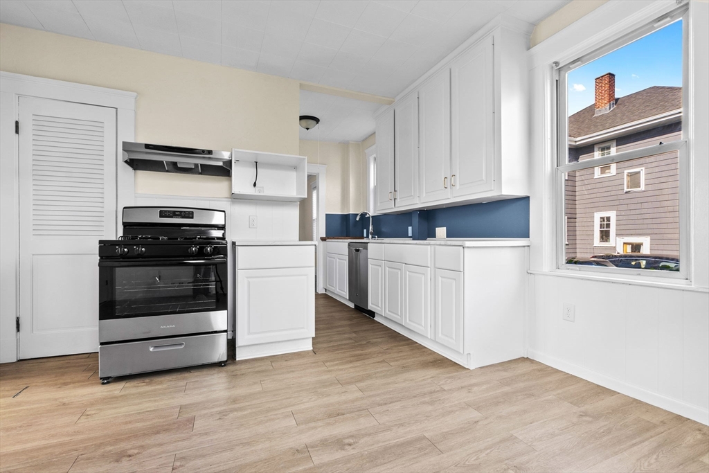 13 Raymond Rd # 1