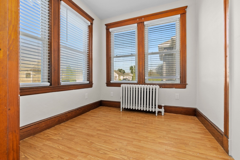 13 Raymond Rd # 1