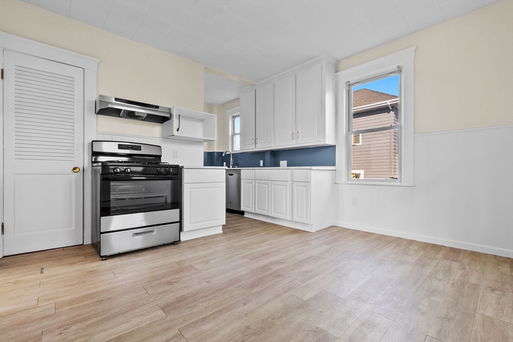 13 Raymond Rd # 1