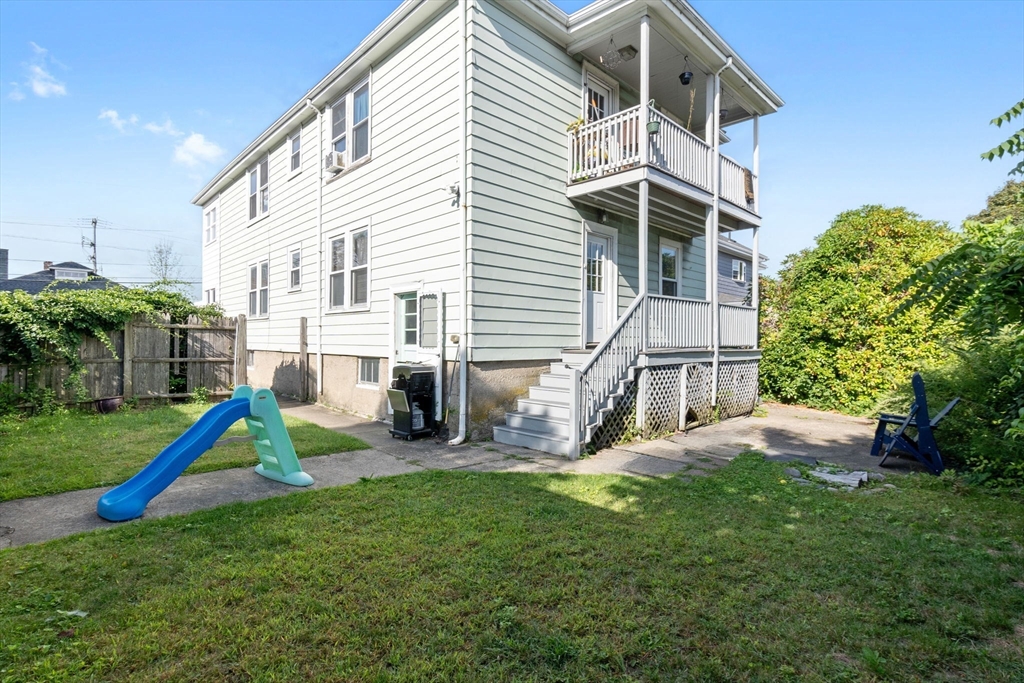 13 Raymond Rd # 1