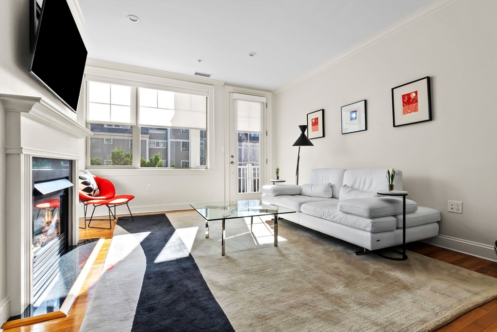 33 Intrepid Cir # 208