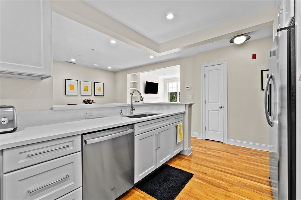 33 Intrepid Cir # 208