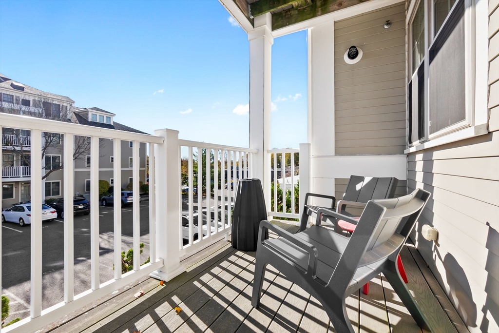 33 Intrepid Cir # 208