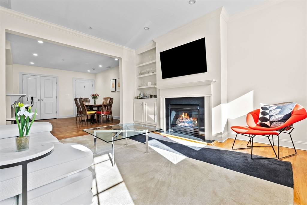 33 Intrepid Cir # 208