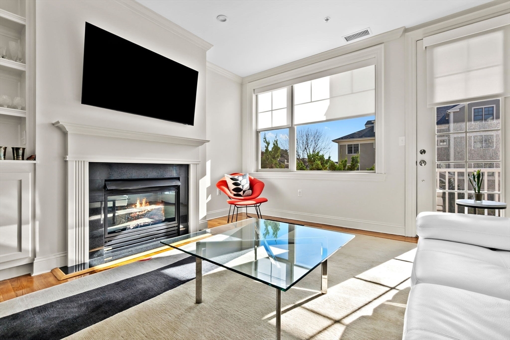 33 Intrepid Cir # 208