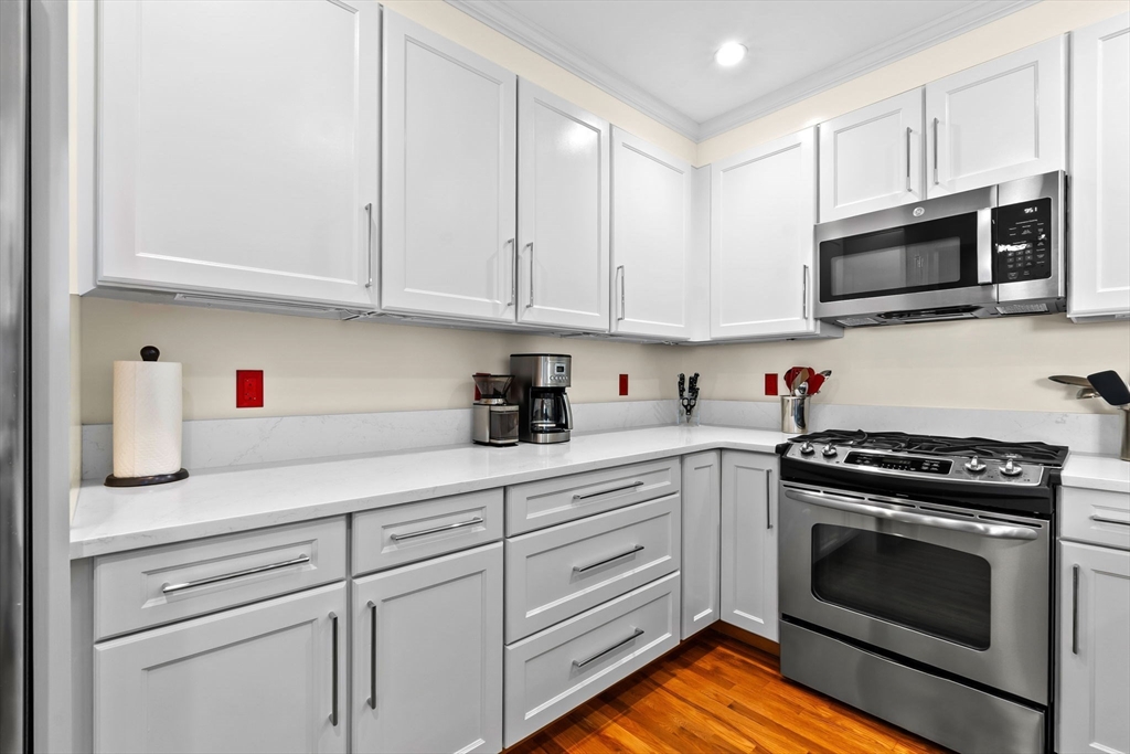 33 Intrepid Cir # 208