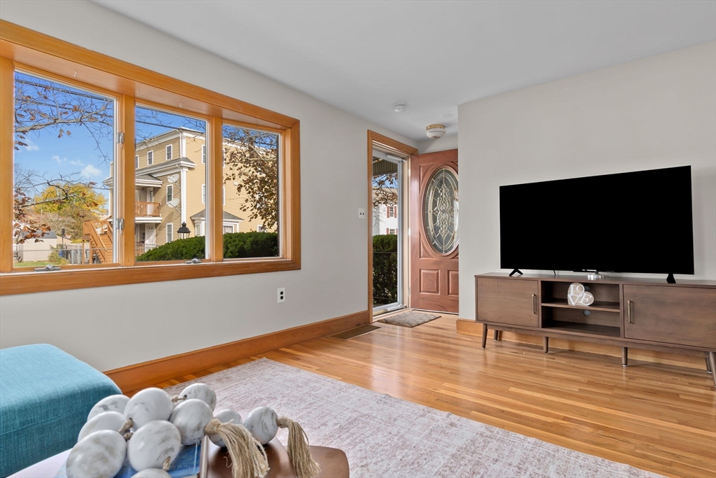 25 Northend St