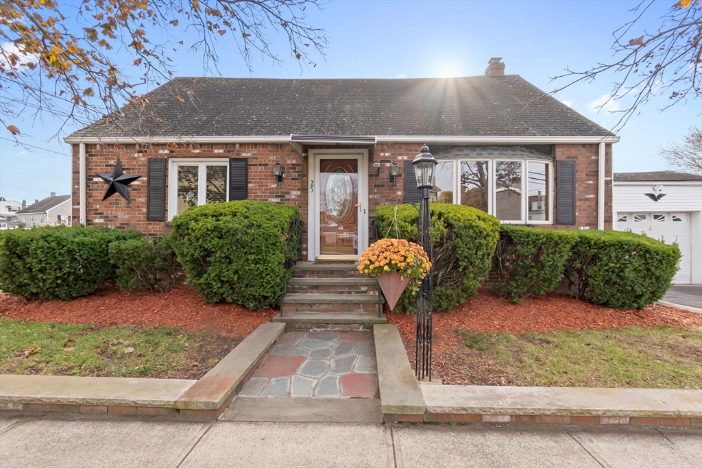 25 Northend St