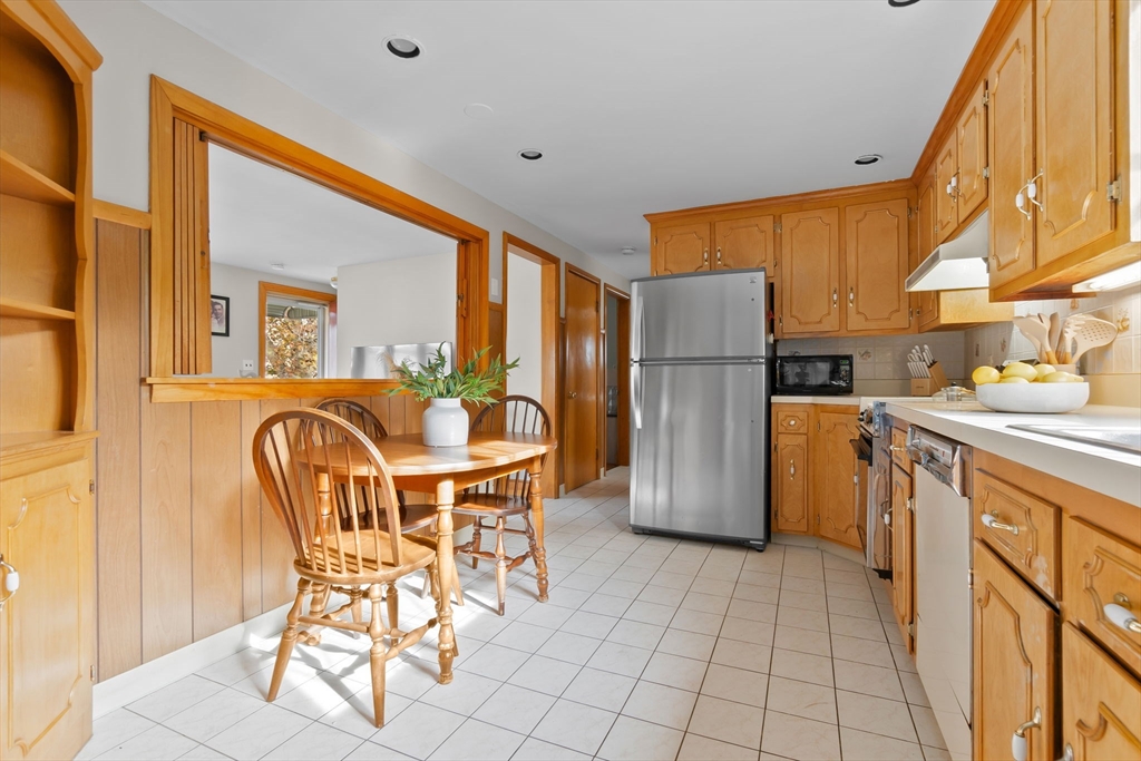 25 Northend St