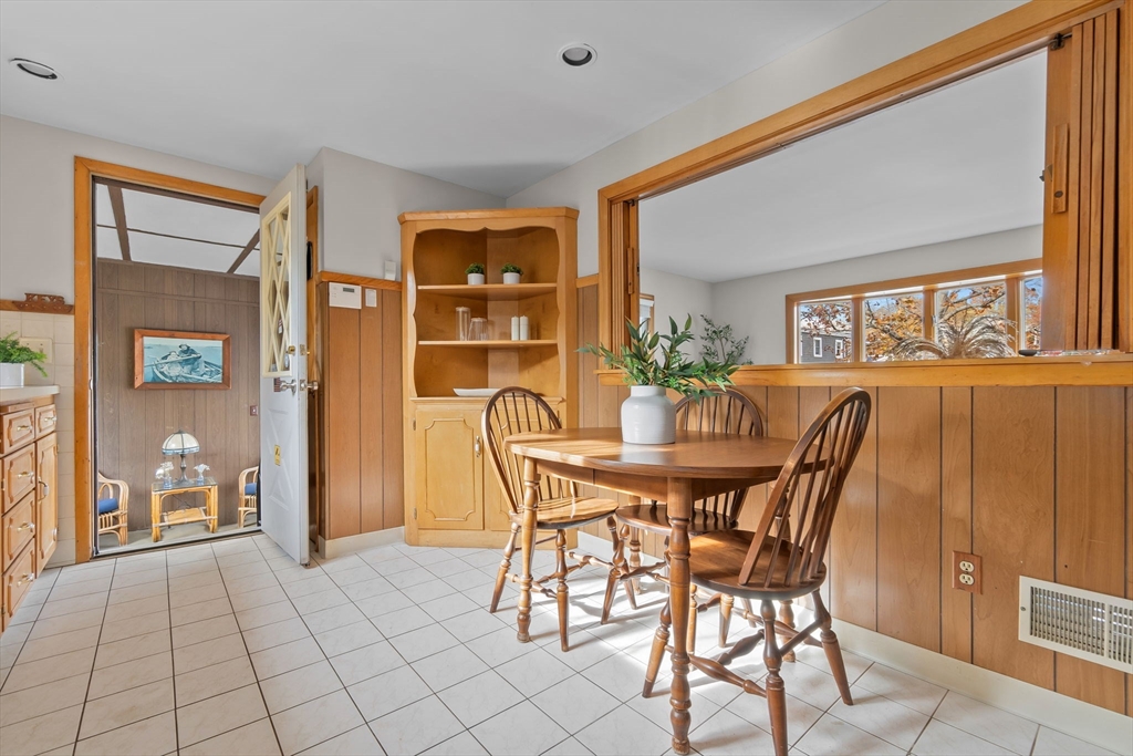 25 Northend St