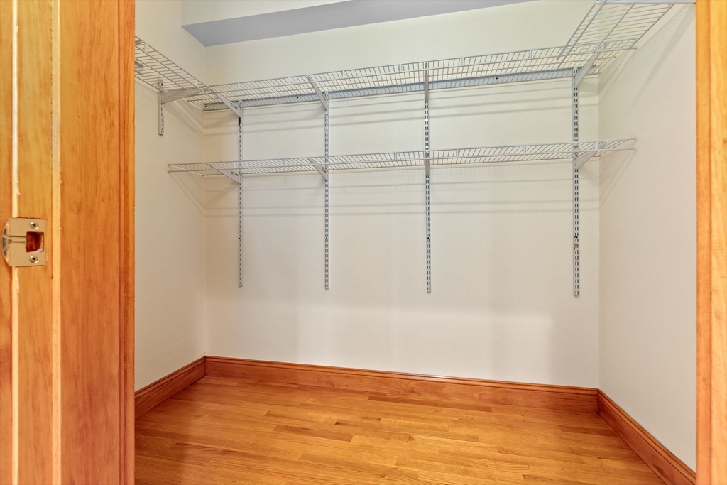 50 Maple St # 5