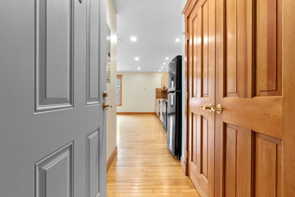 50 Maple St # 5