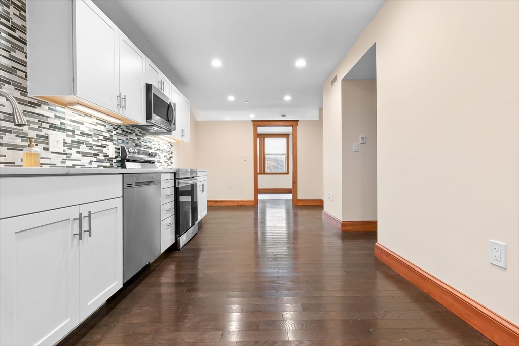 44 Maple St # 10