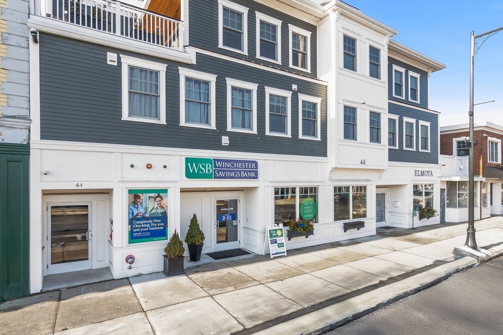 44 Maple St # 10