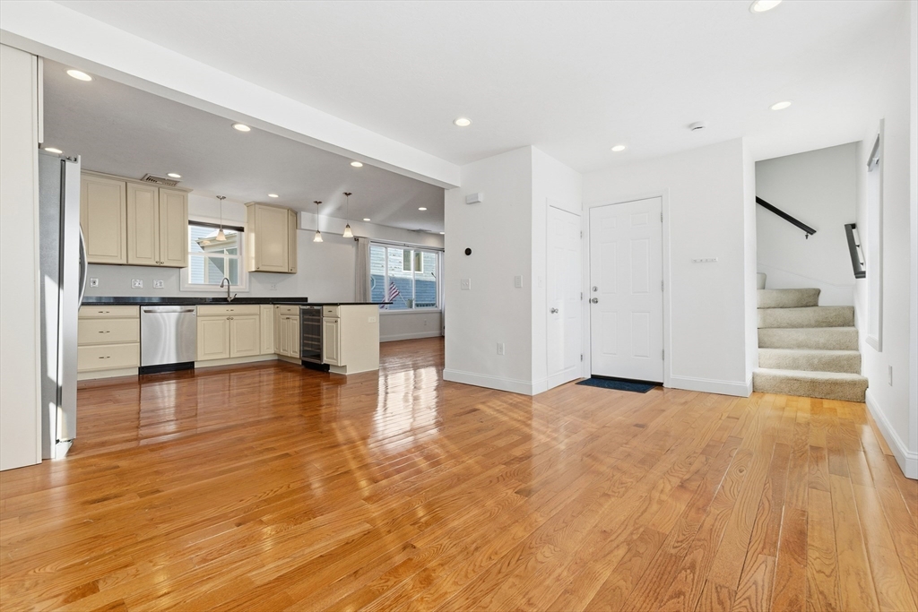 21 Emerton St # 2