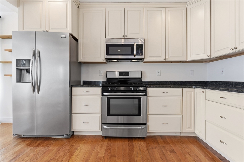 21 Emerton St # 2