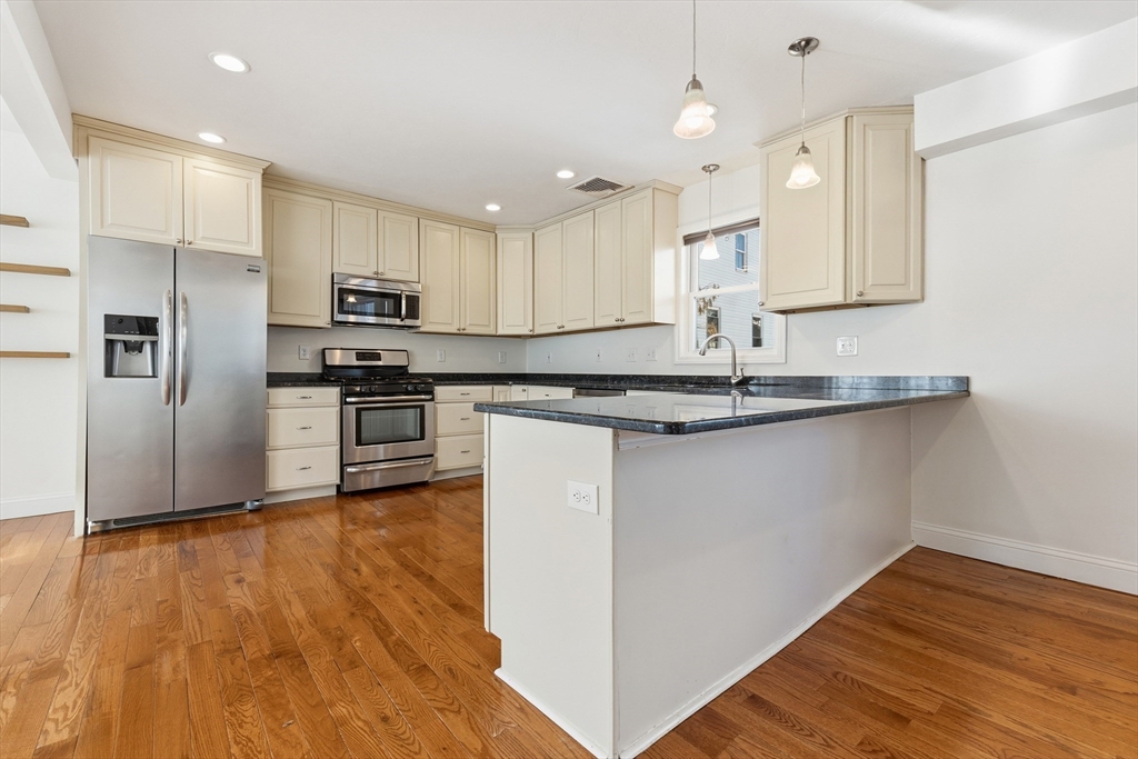21 Emerton St # 2