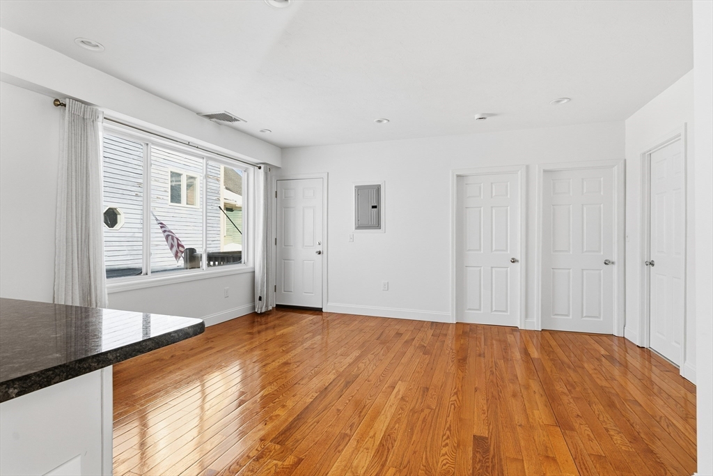21 Emerton St # 2