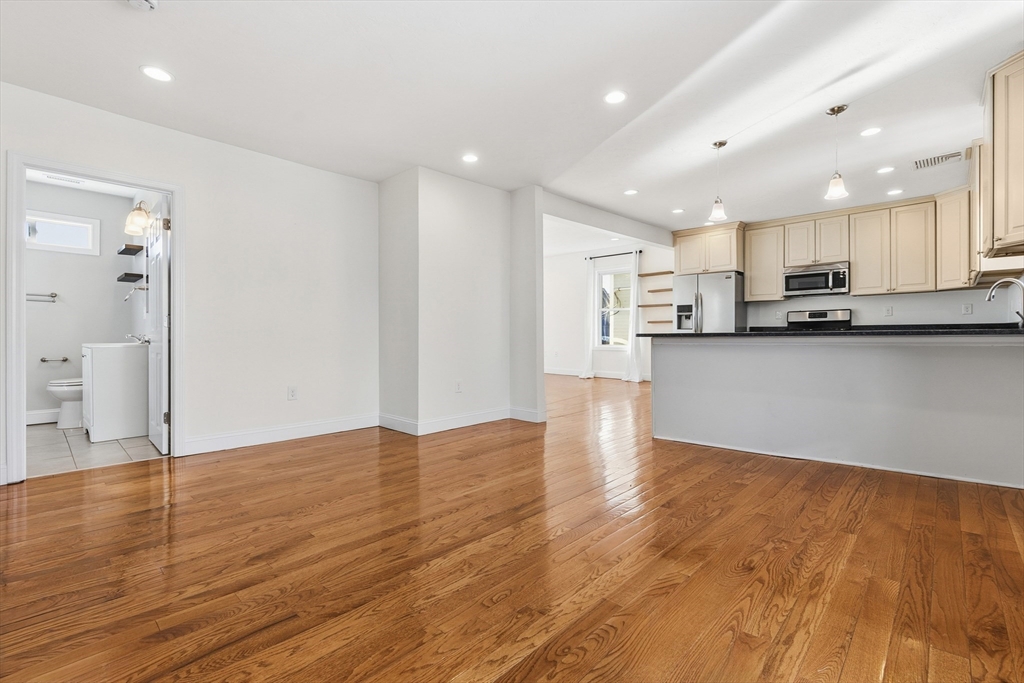 21 Emerton St # 2
