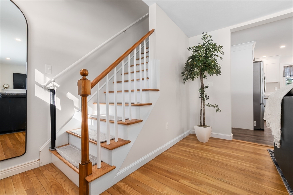 10 Ashcroft Cir