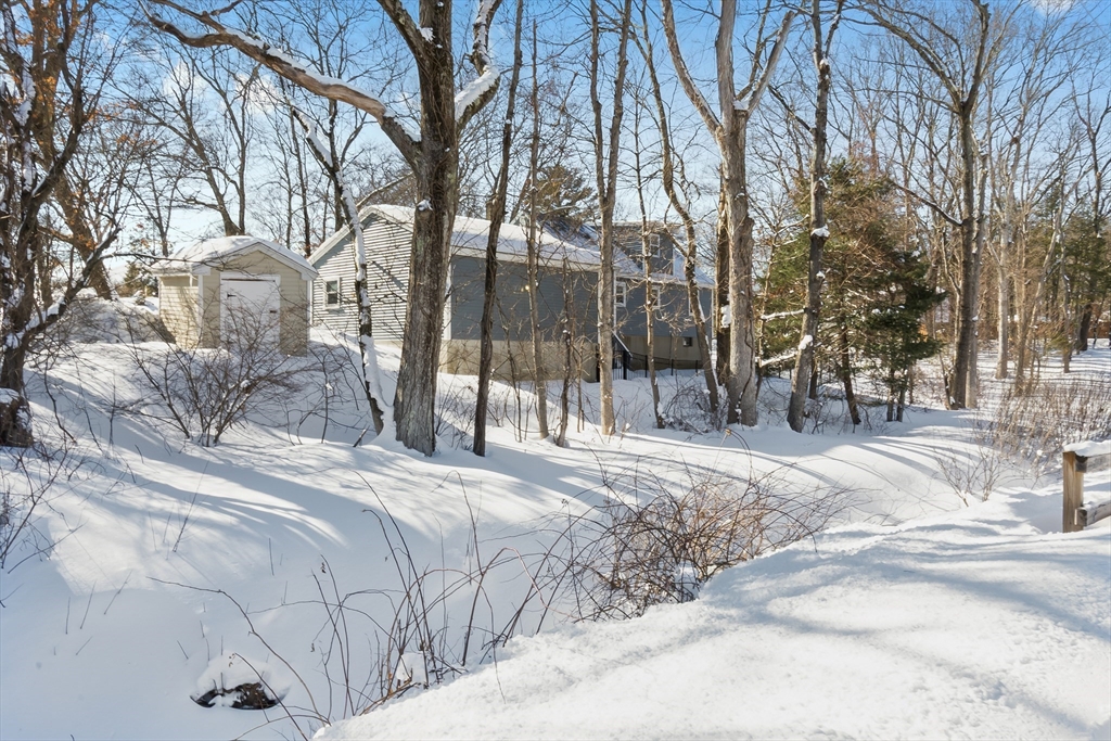 10 Ashcroft Cir