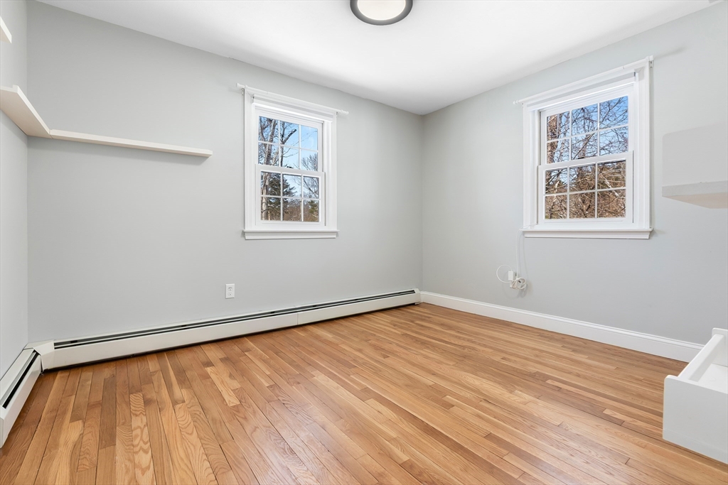 10 Ashcroft Cir