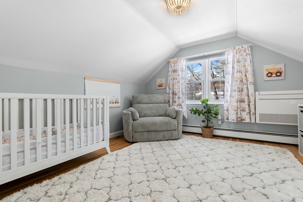 10 Ashcroft Cir