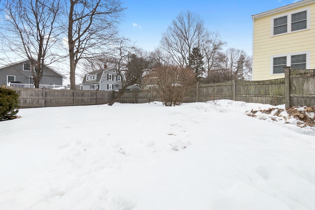 14 Chase St