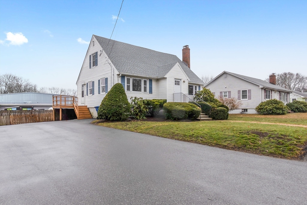 24 Garden St
