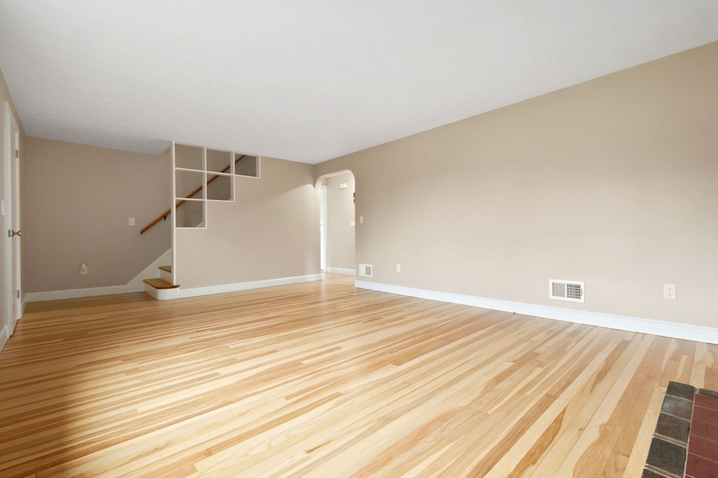 24 Garden St