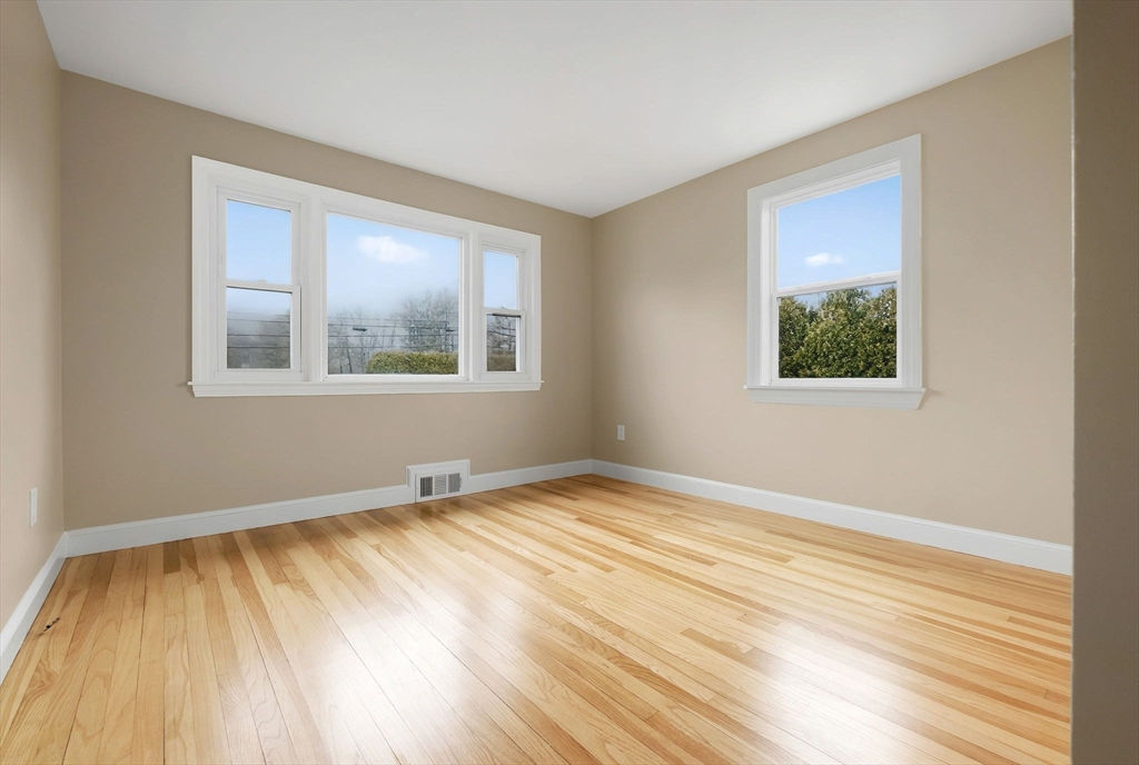 24 Garden St
