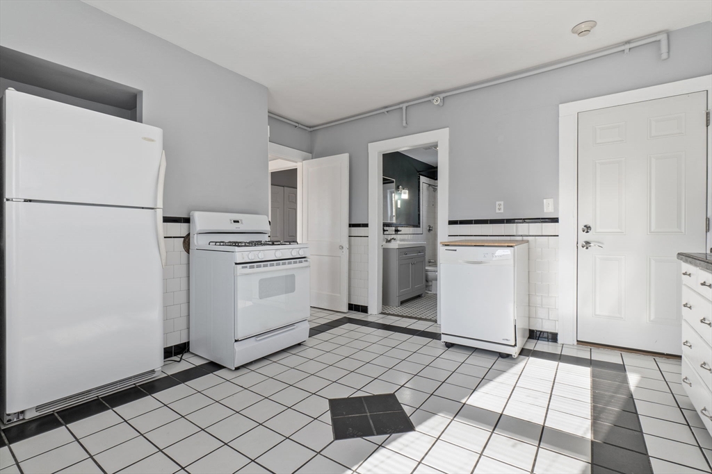 55 Pine St # 2