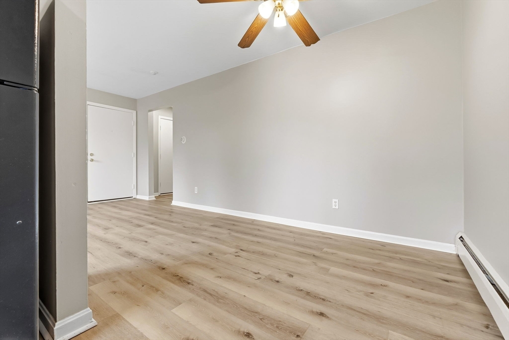 6 Venice St # B6