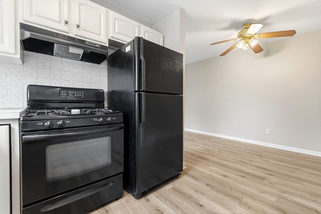 6 Venice St # B6