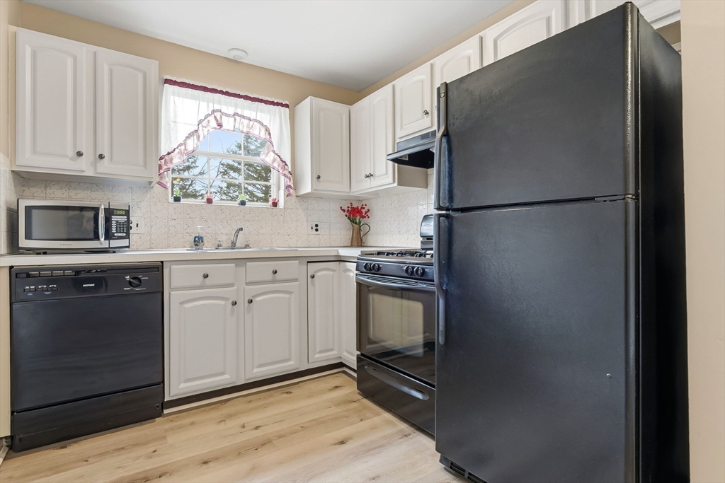 6 Venice St # B6