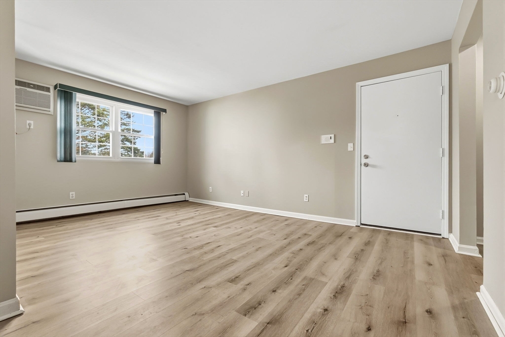 6 Venice St # B6