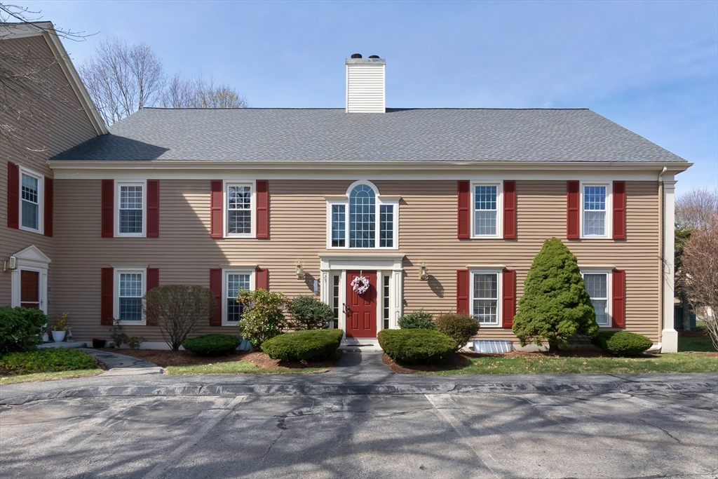 25 Essex Green Ln # C
