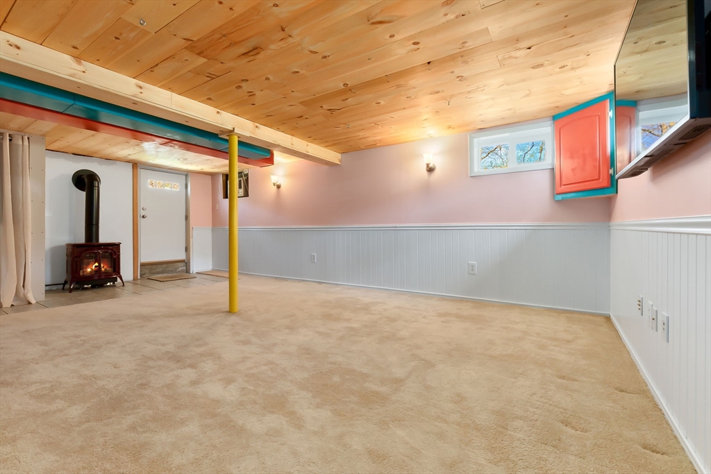 6 Ashcroft Cir