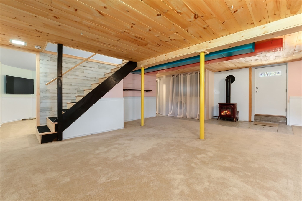 6 Ashcroft Cir