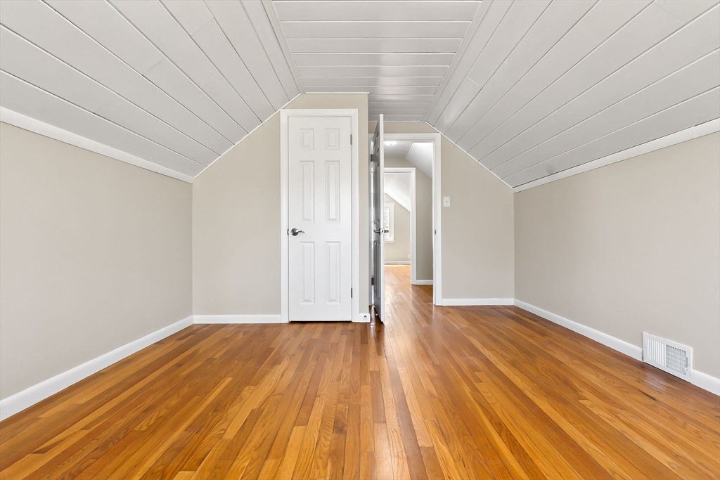 6 Ashcroft Cir